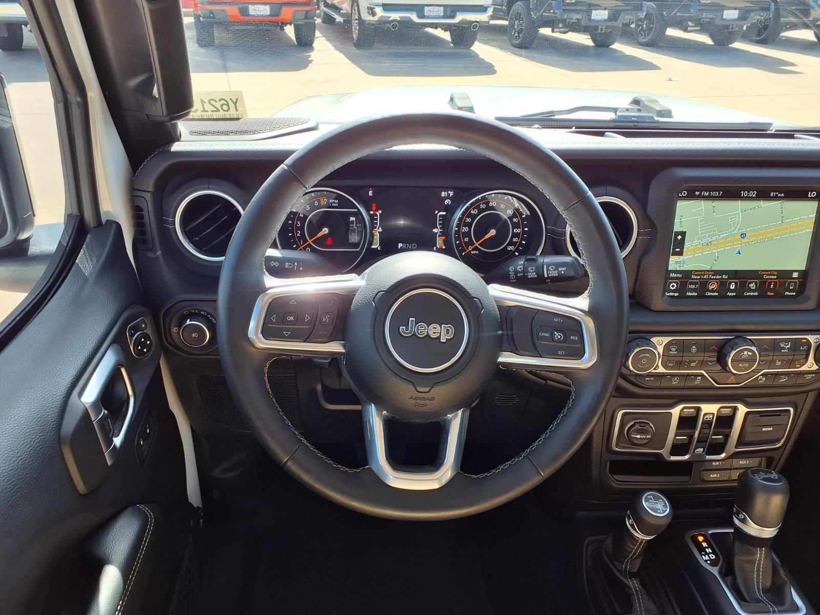 Used 2018 Jeep Wrangler Unlimited Sahara AWD/4WD image 18