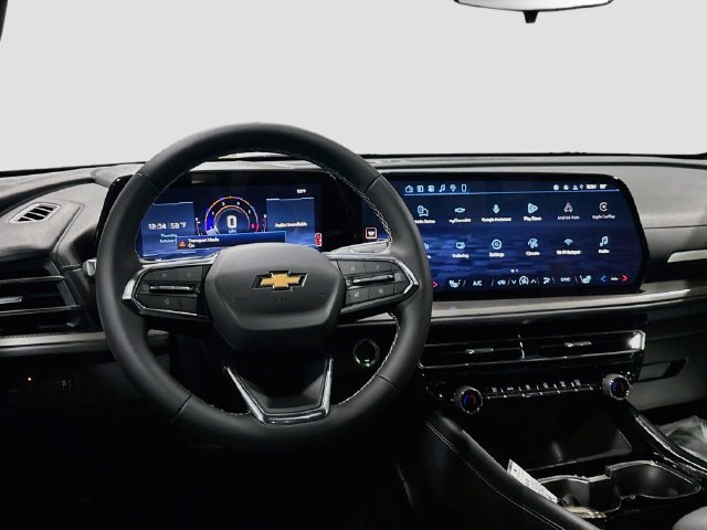 New 2027 Chevrolet Traverse LT w/ LPO, Floor Liner Package FWD image 20