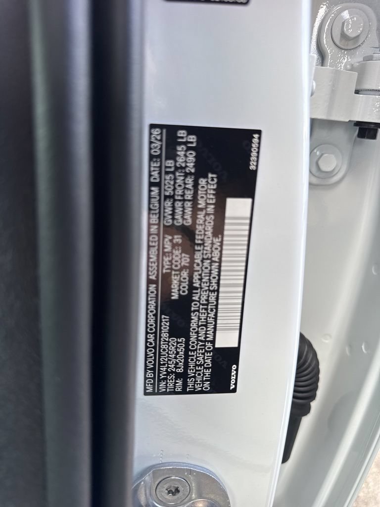 New 2026 Volvo XC40 B5 Plus w/ Climate Package AWD/4WD image 30