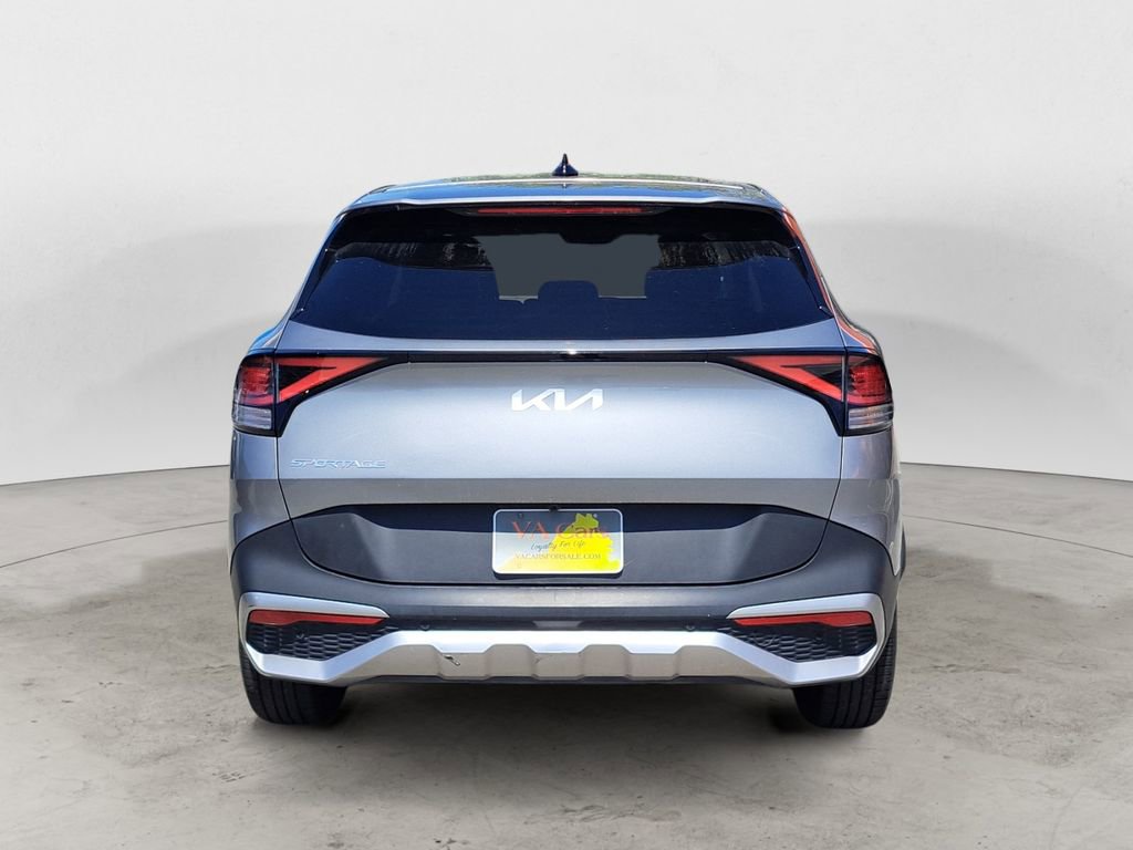 Used 2025 Kia Sportage LX image 5