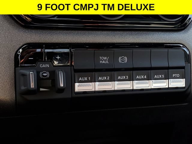 New 2025 RAM 5500 Tradesman AWD/4WD image 34