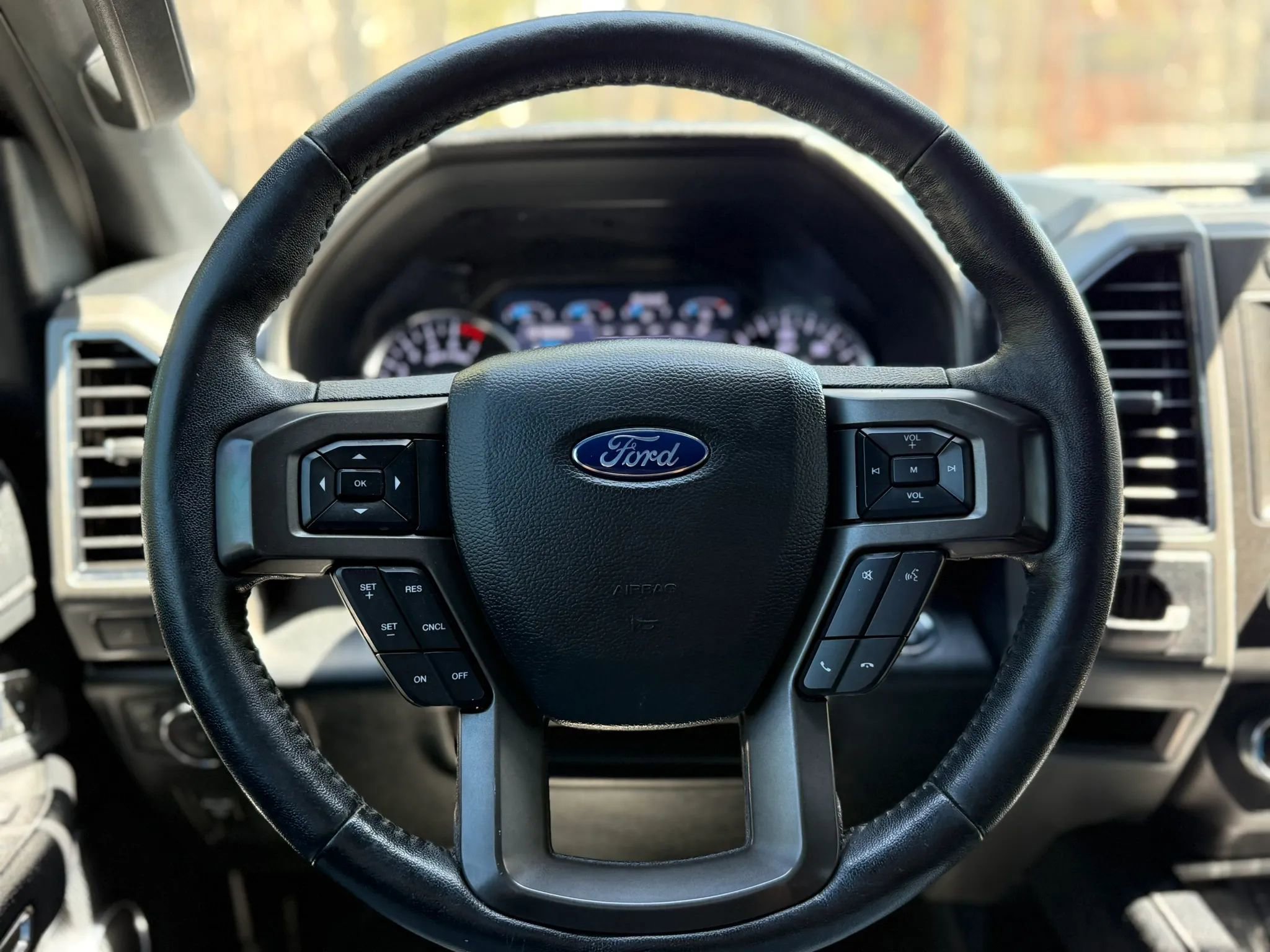 Used 2020 Ford Expedition Max XLT w/ Equipment Group 202A RWD image 29