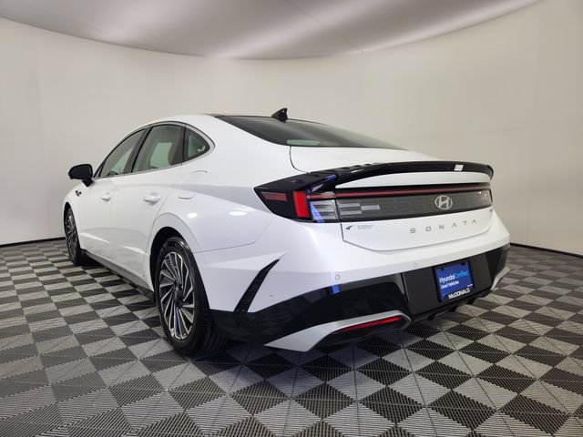 Certified 2025 Hyundai Sonata Limited FWD image 3