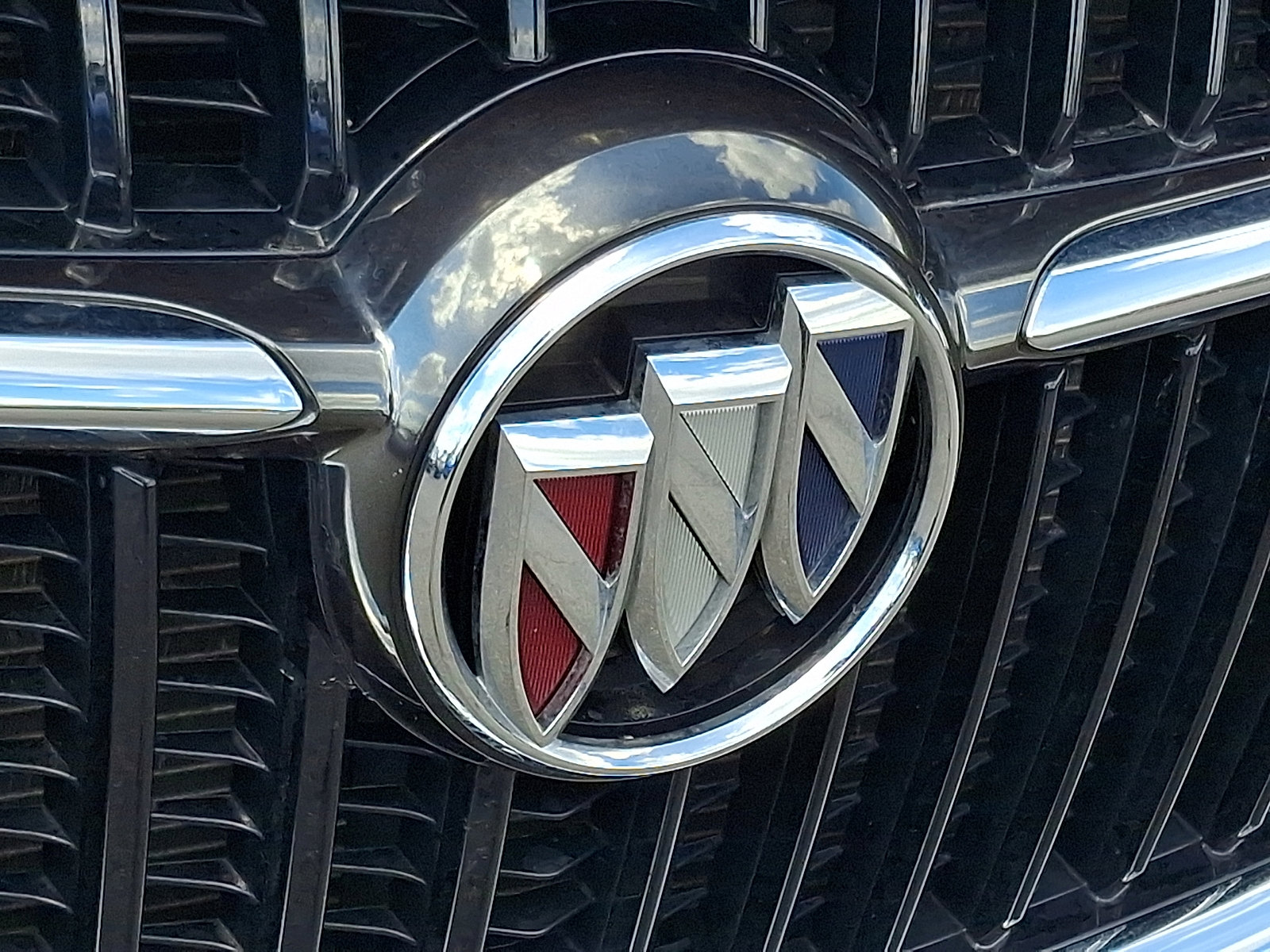 Used 2021 Buick Enclave Essence w/ Sound and Sites Package image 30