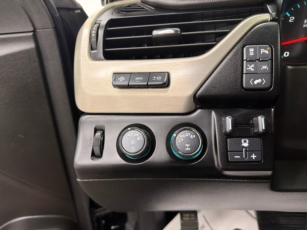Used 2019 GMC Yukon Denali AWD/4WD image 32