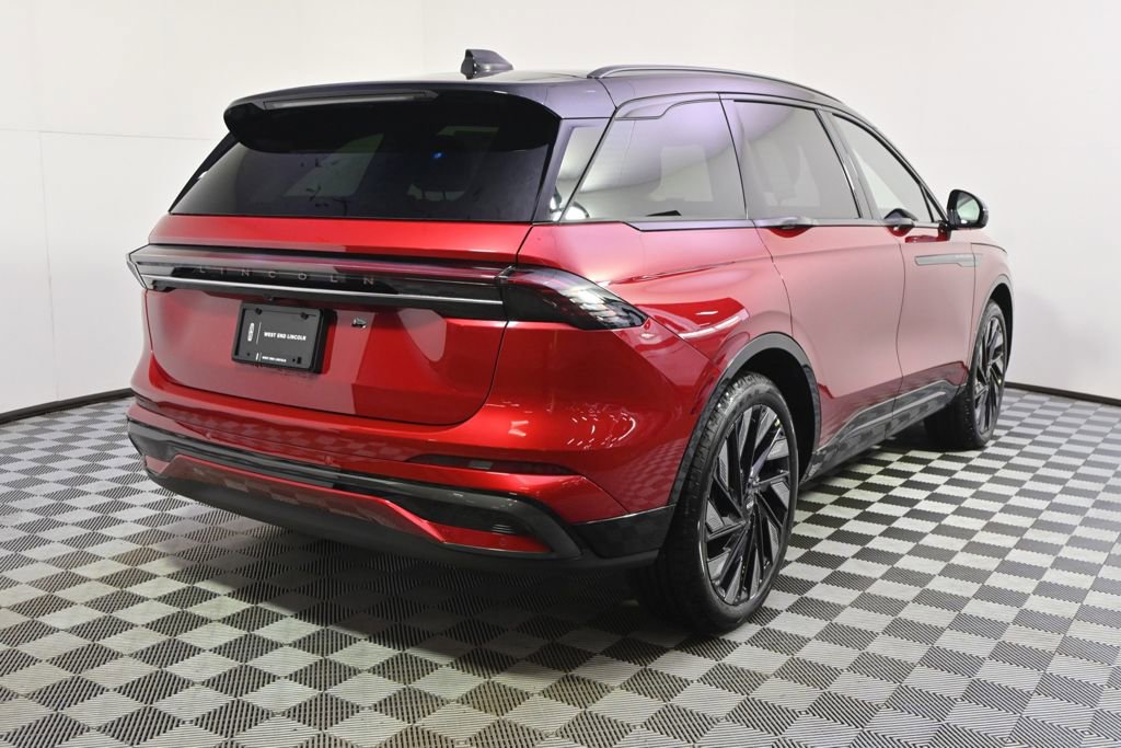 New 2026 Lincoln Nautilus Reserve w/ Jet Appearance Package image 6