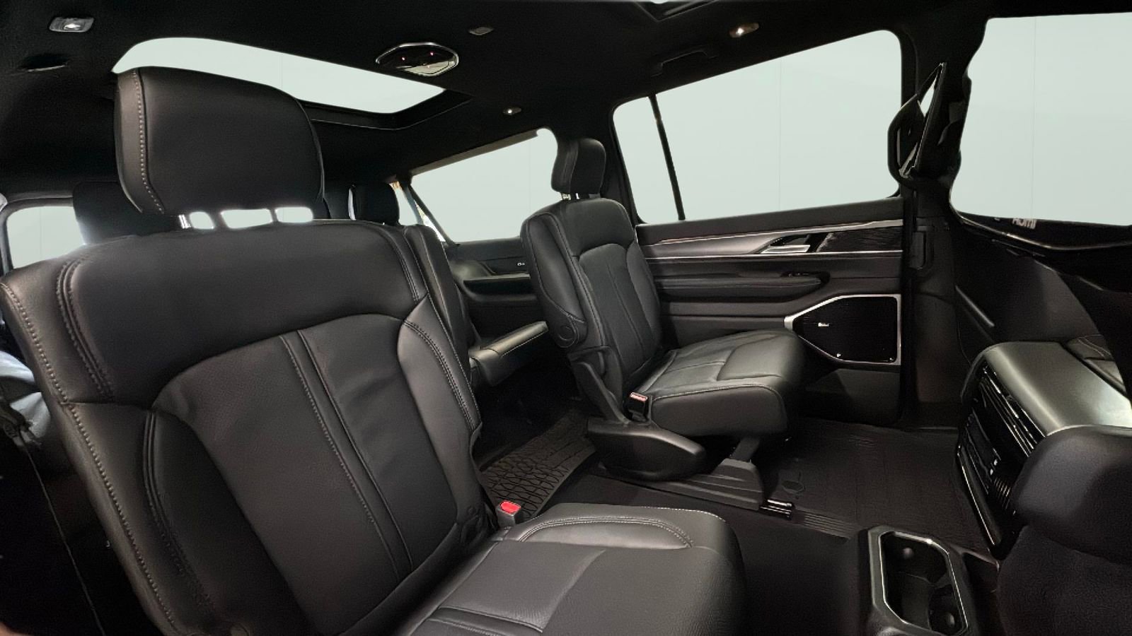 New 2026 Jeep Grand Wagoneer L Limited image 28