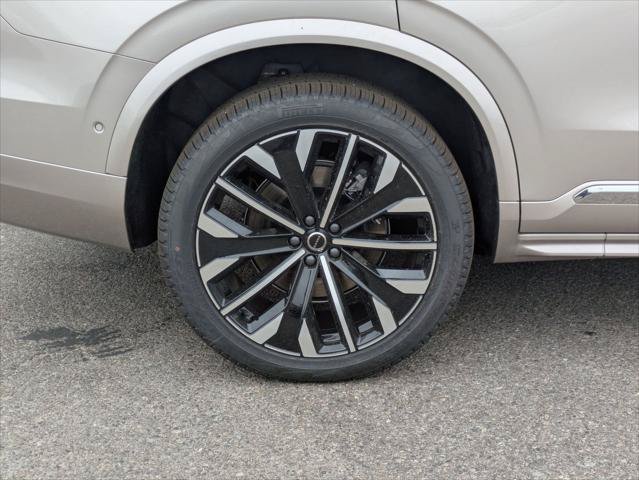New 2026 Volvo XC90 T8 Plus w/ Protection Package AWD/4WD image 6
