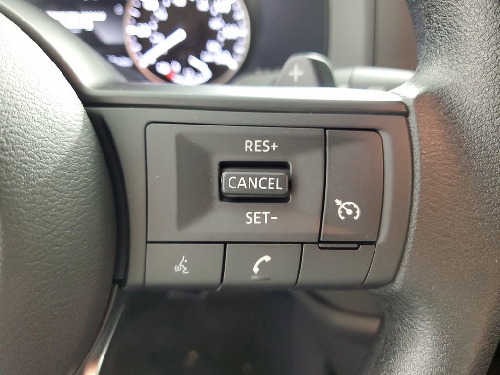 New 2025 Nissan Pathfinder S image 23