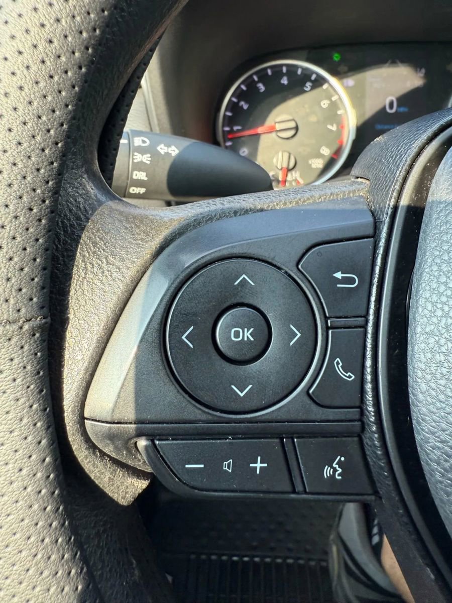 Used 2019 Toyota RAV4 LE w/ All Weather Liner Package image 18