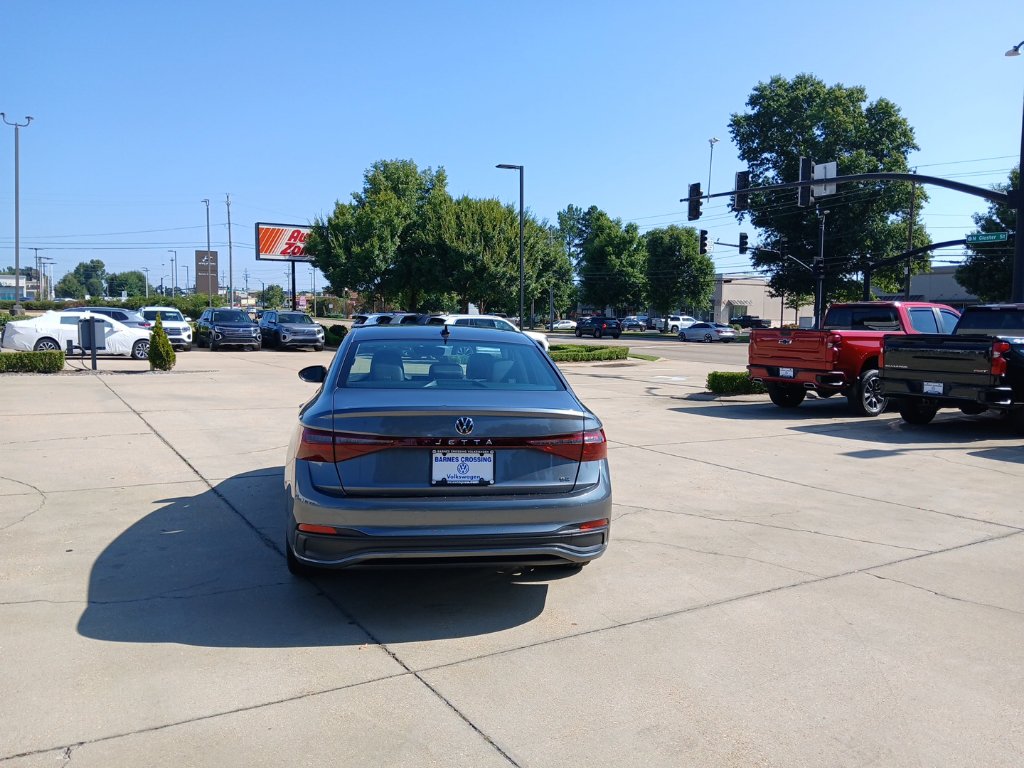 New 2027 Volkswagen Jetta SE FWD image 6