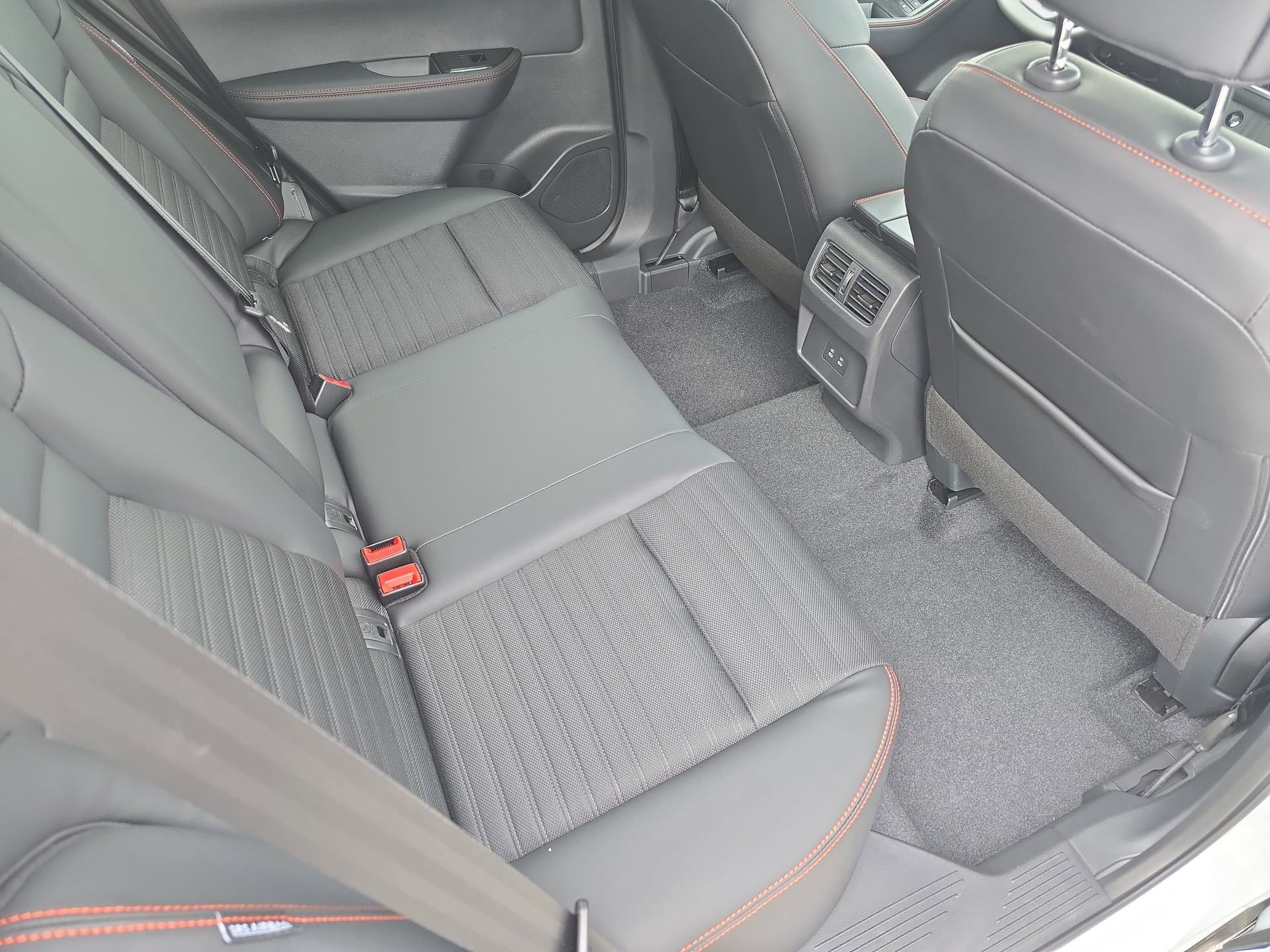 New 2026 Nissan Rogue SV AWD/4WD image 11