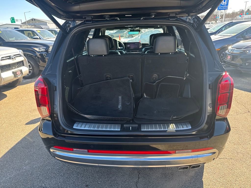Used 2023 Hyundai Palisade Calligraphy image 9