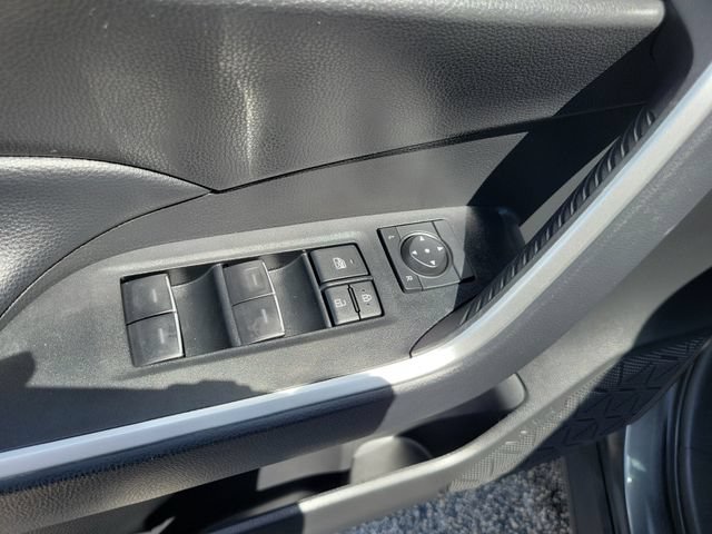 Used 2025 Toyota RAV4 XLE w/ Convenience Package FWD image 19