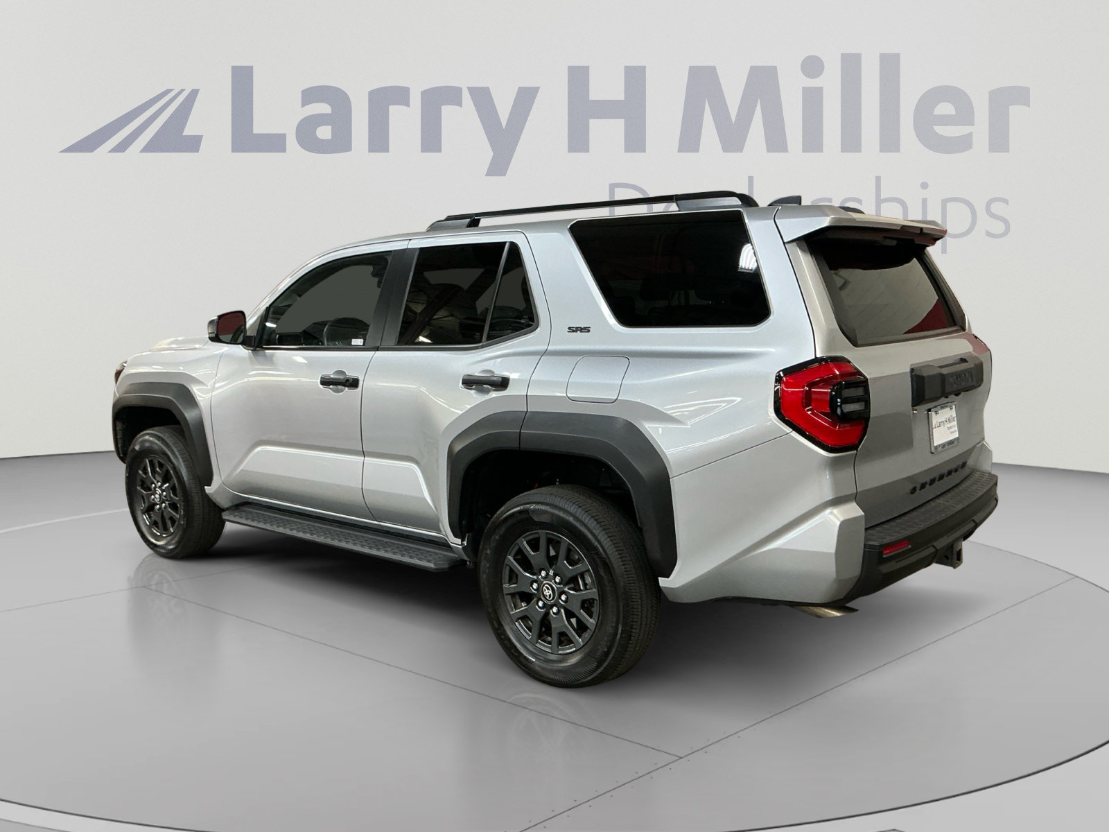 Certified 2025 Toyota 4Runner SR5 AWD/4WD image 3