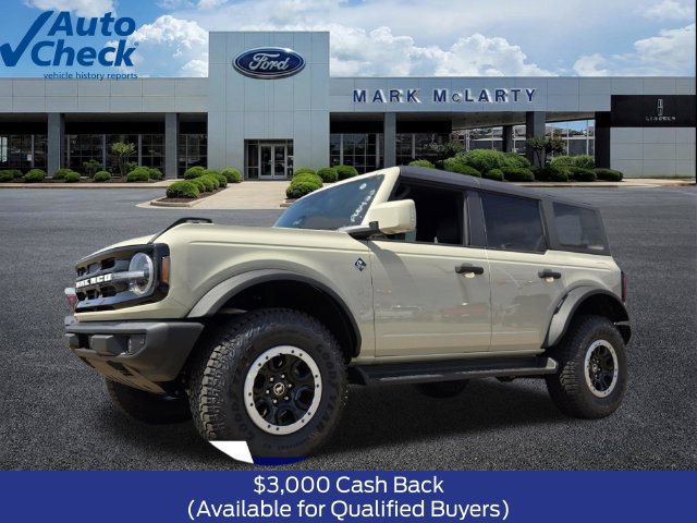 New 2026 Ford Bronco Outer Banks w/ Sasquatch Package