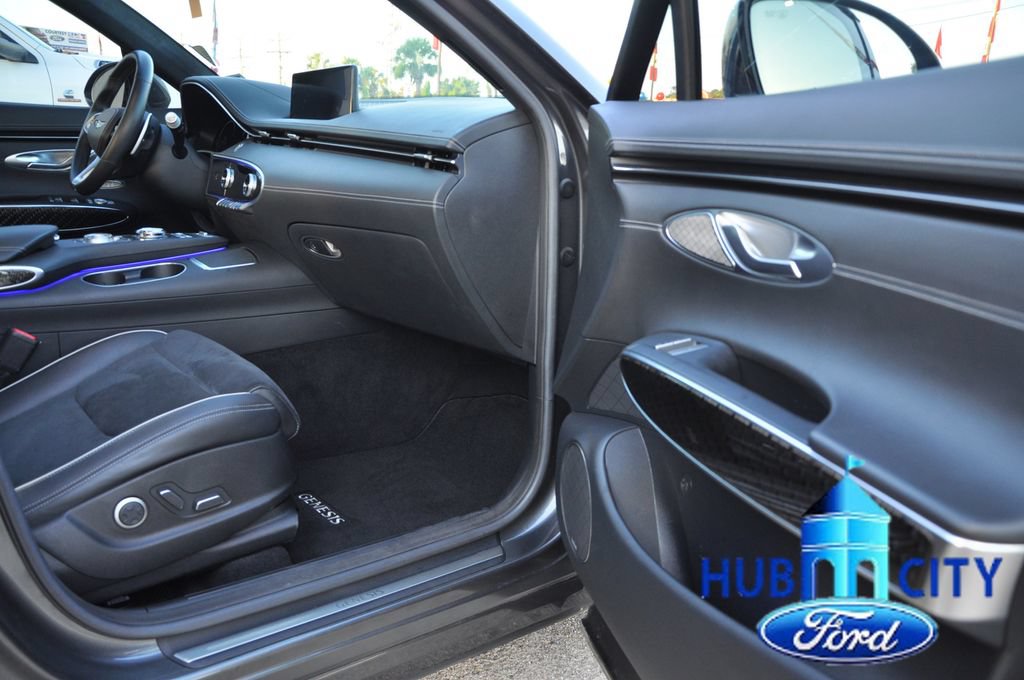 Used 2022 Genesis GV70 3.5T Sport w/ Sport Prestige Package AWD/4WD image 17