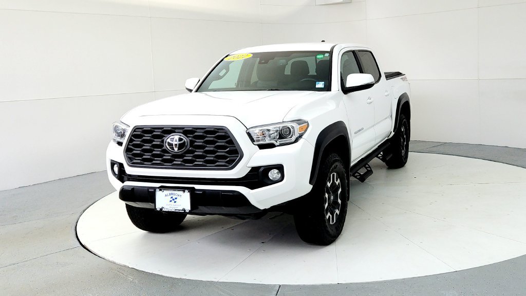 Certified 2022 Toyota Tacoma TRD Off-Road w/ Technology Package AWD/4WD image 2