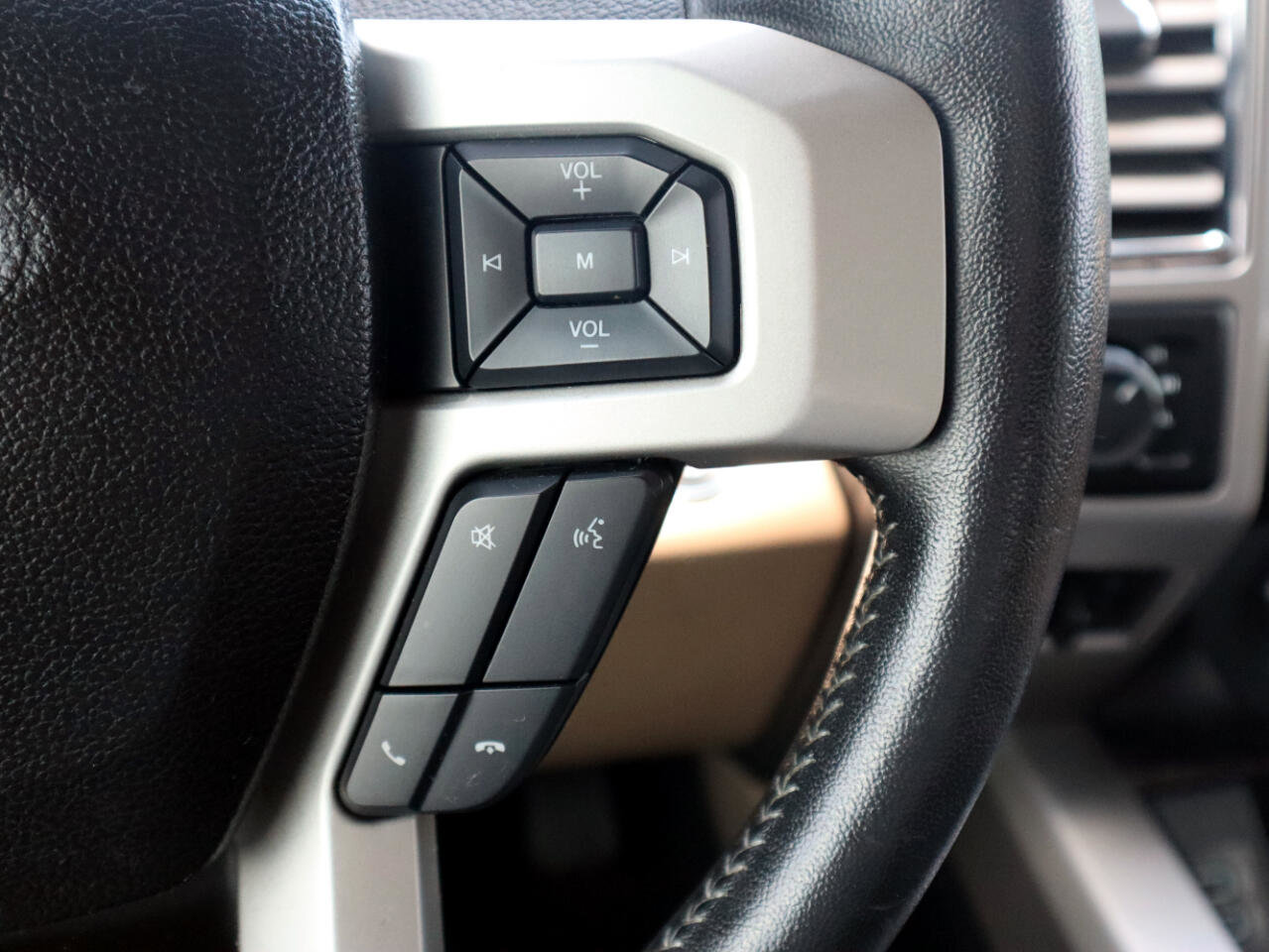 Used 2017 Ford F350 Lariat w/ Lariat Ultimate Package image 21