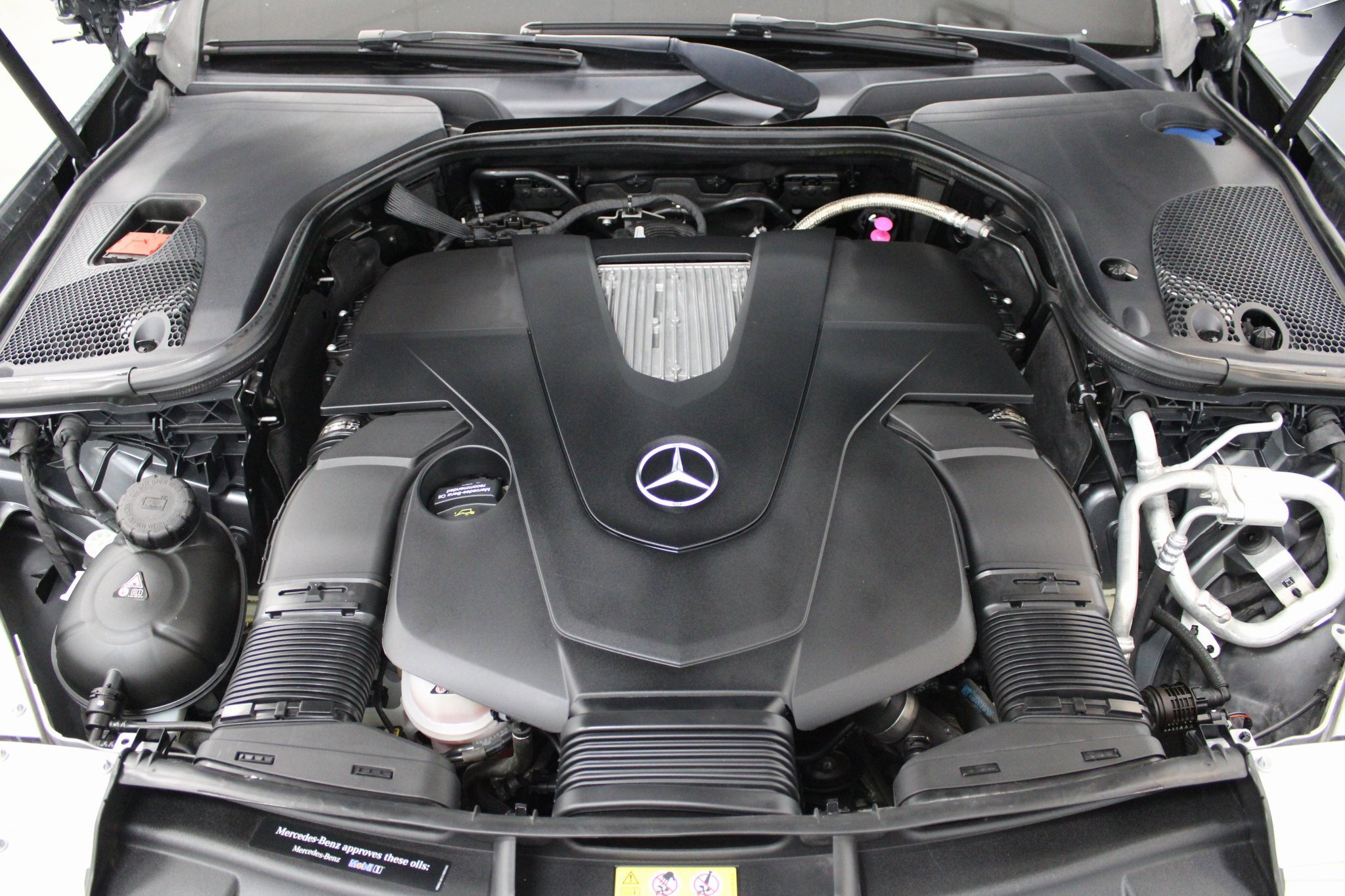 Used 2019 Mercedes-Benz E 450 4MATIC Sedan w/ Premium Package image 9