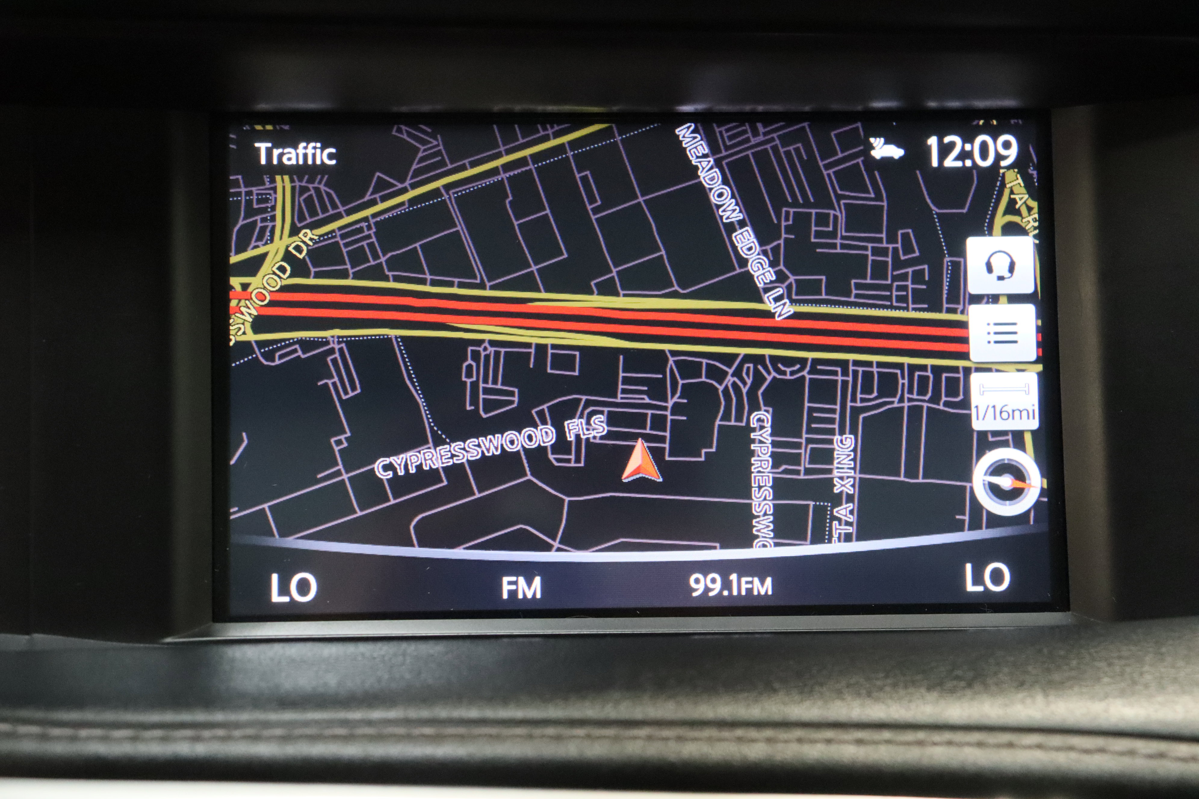 Used 2019 INFINITI QX30 w/ Navigation Package FWD image 22