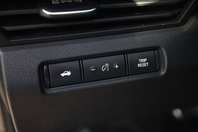 Used 2021 Nissan Altima 2.5 SR FWD image 10