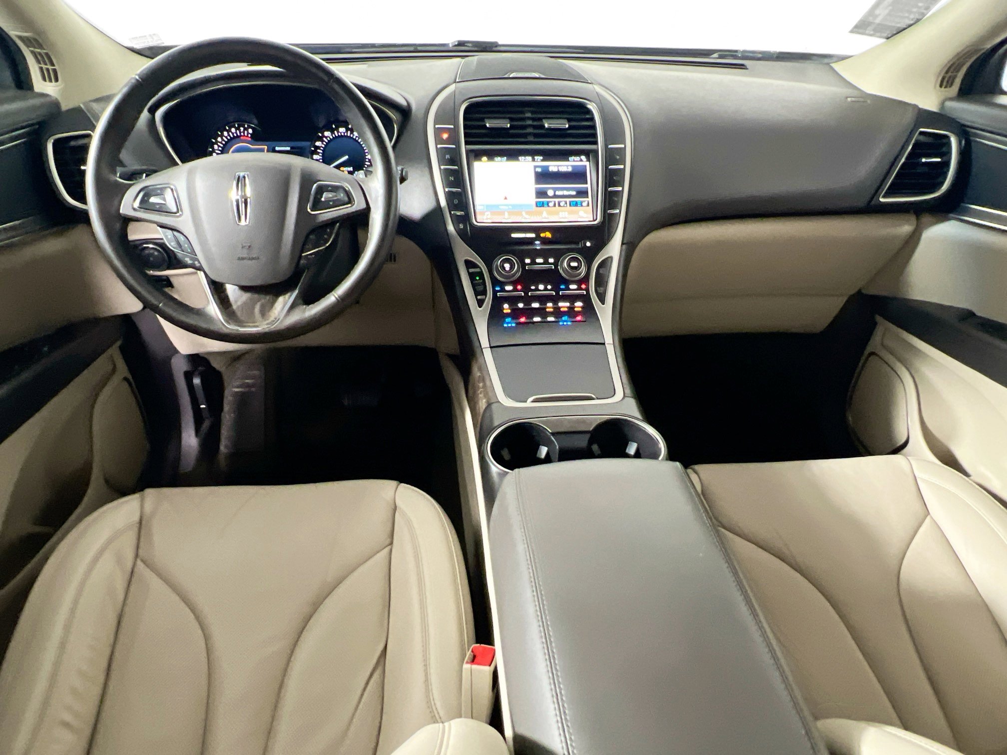 Used 2018 Lincoln MKX Reserve w/ Driver Assistance Package image 30