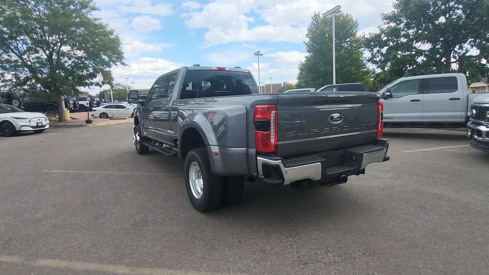 New 2026 Ford F350 XLT w/ XLT Premium Package AWD/4WD image 3