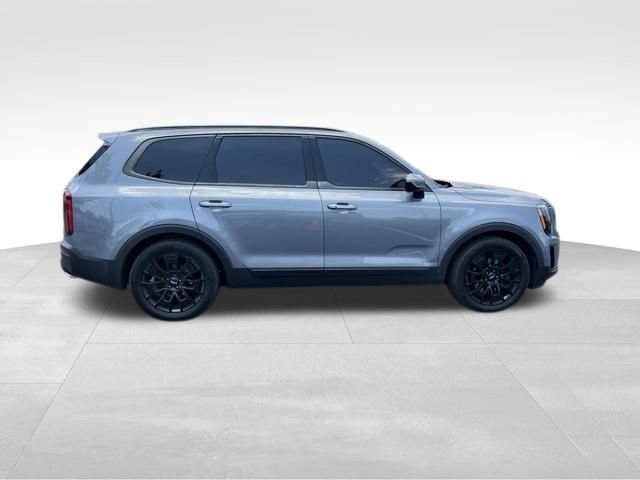 Used 2022 Kia Telluride SX w/ SX Prestige Package AWD/4WD image 8