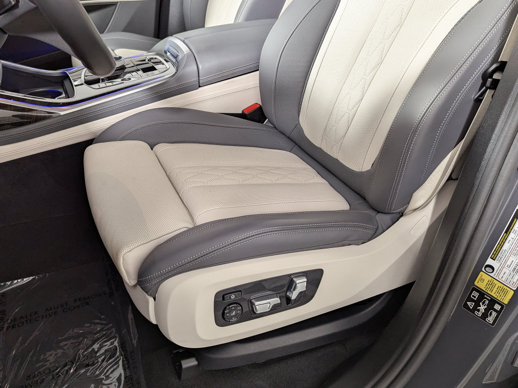 Certified 2024 BMW X7 xDrive40i w/ Executive Package AWD/4WD image 23