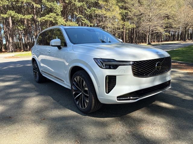 New 2026 Volvo XC90 B6 Plus w/ Protection Package Premier AWD/4WD image 3