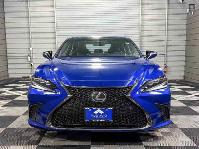 Used 2023 Lexus ES 300h F Sport image 3