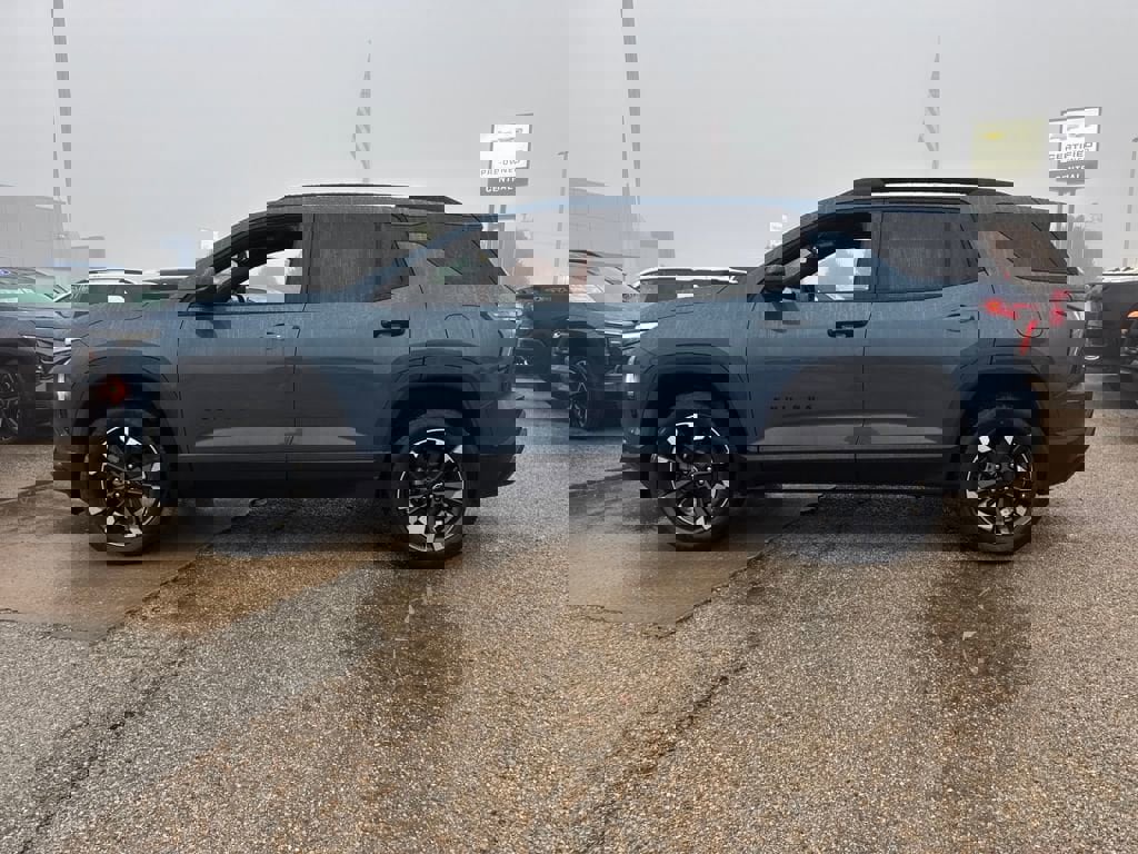 New 2026 Chevrolet Equinox RS image 2