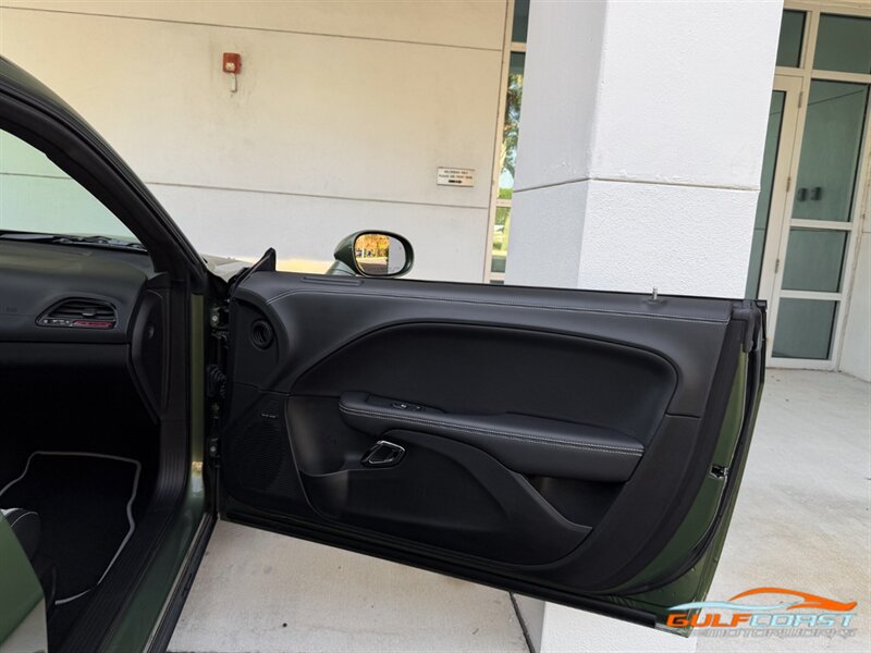 Used 2023 Dodge Challenger SRT Hellcat RWD image 34