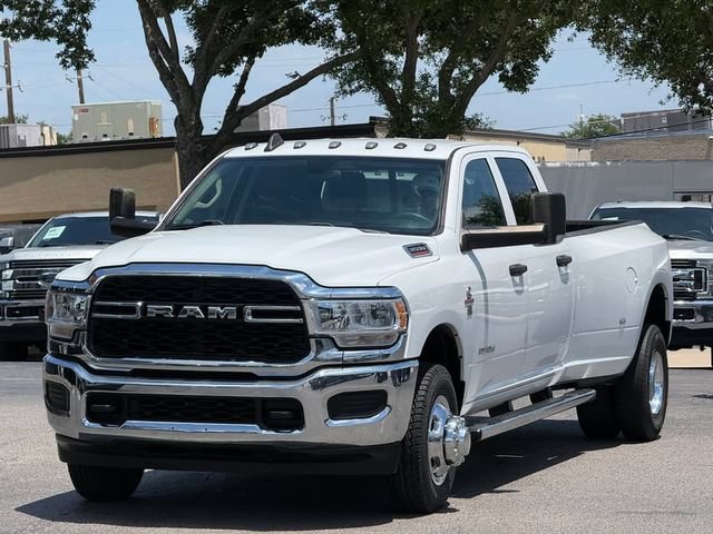 Used 2019 RAM 3500 Tradesman AWD/4WD image 3