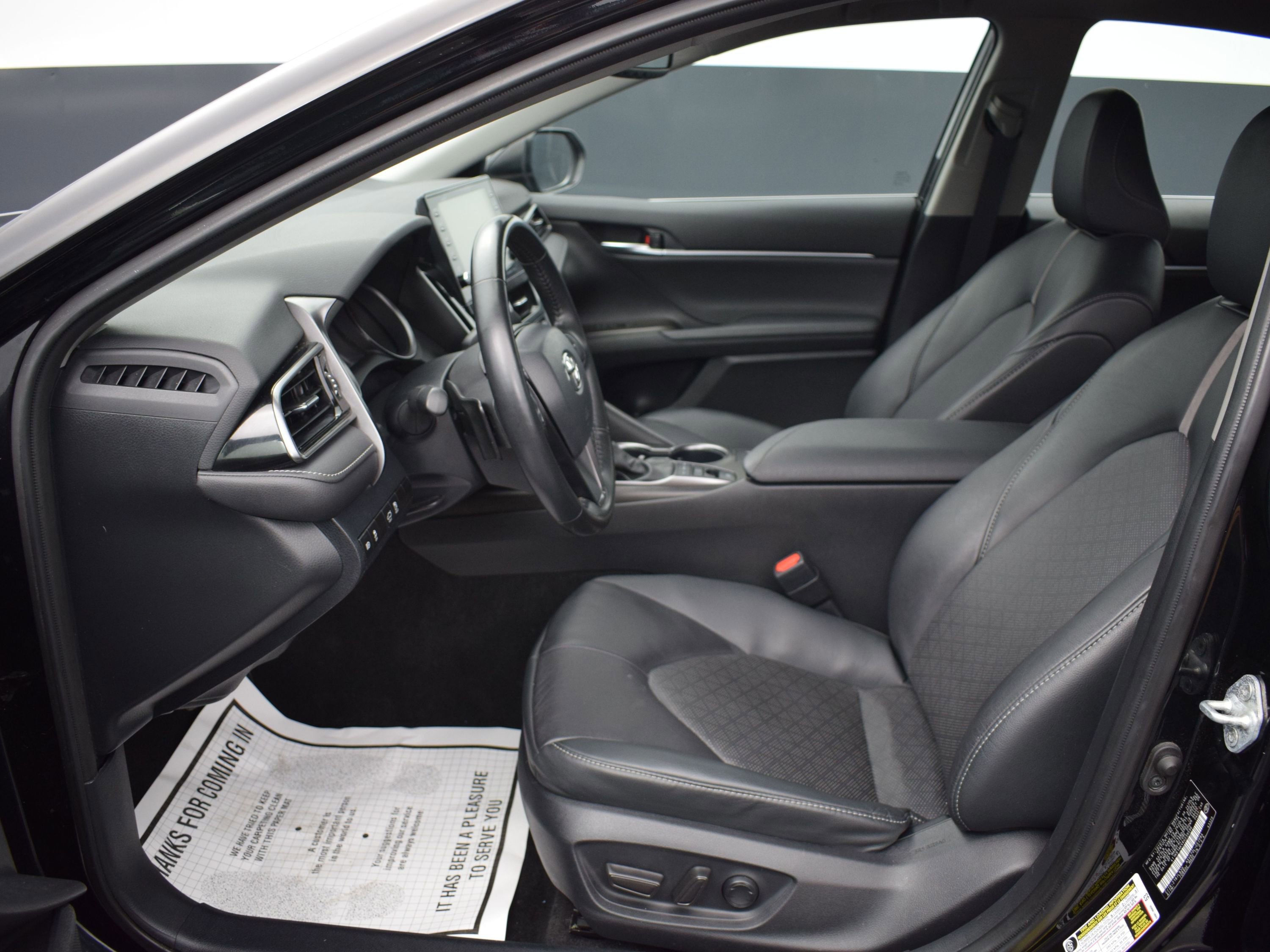Used 2024 Toyota Camry XSE FWD image 13