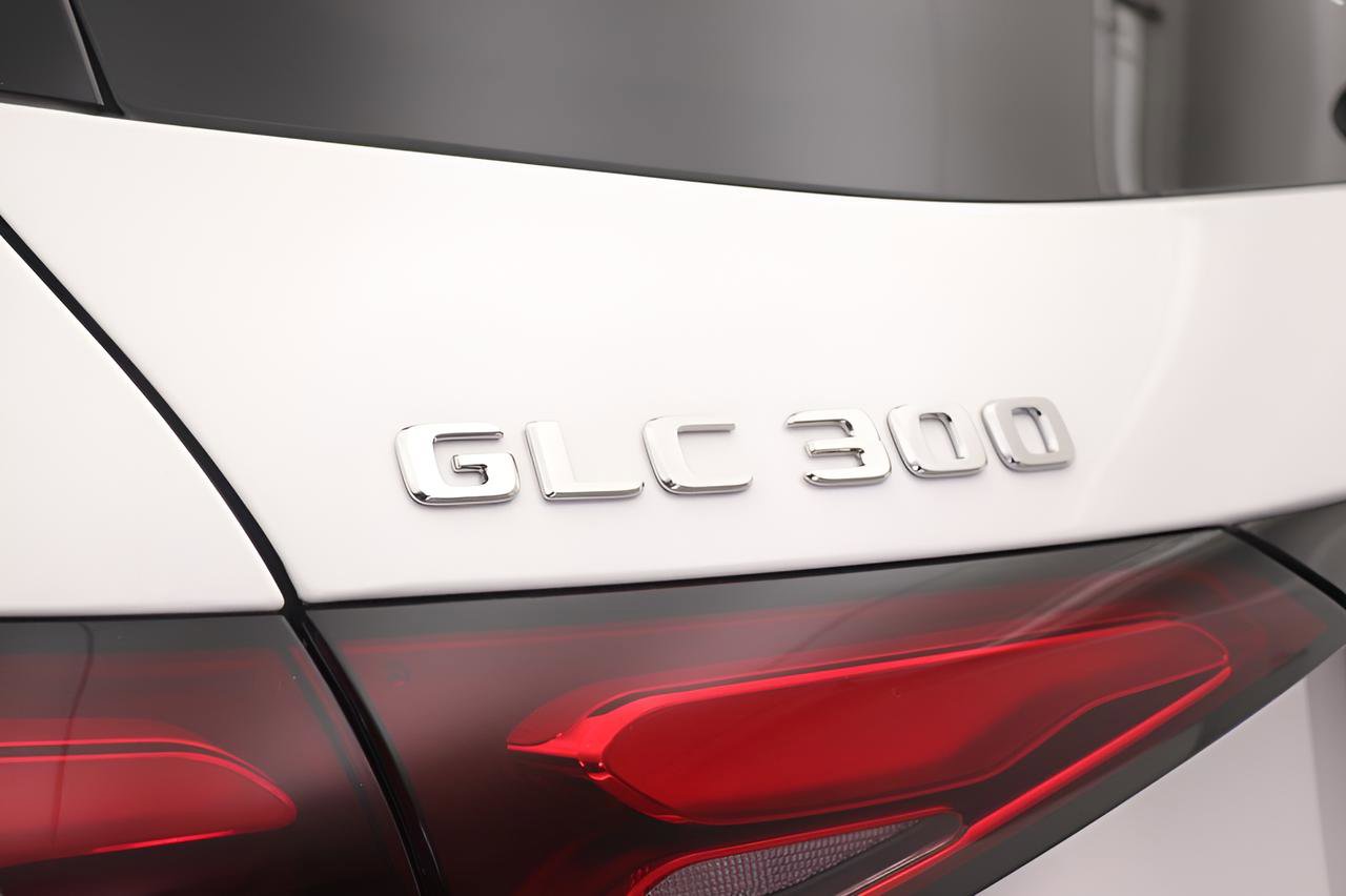 Certified 2026 Mercedes-Benz GLC 300 image 19