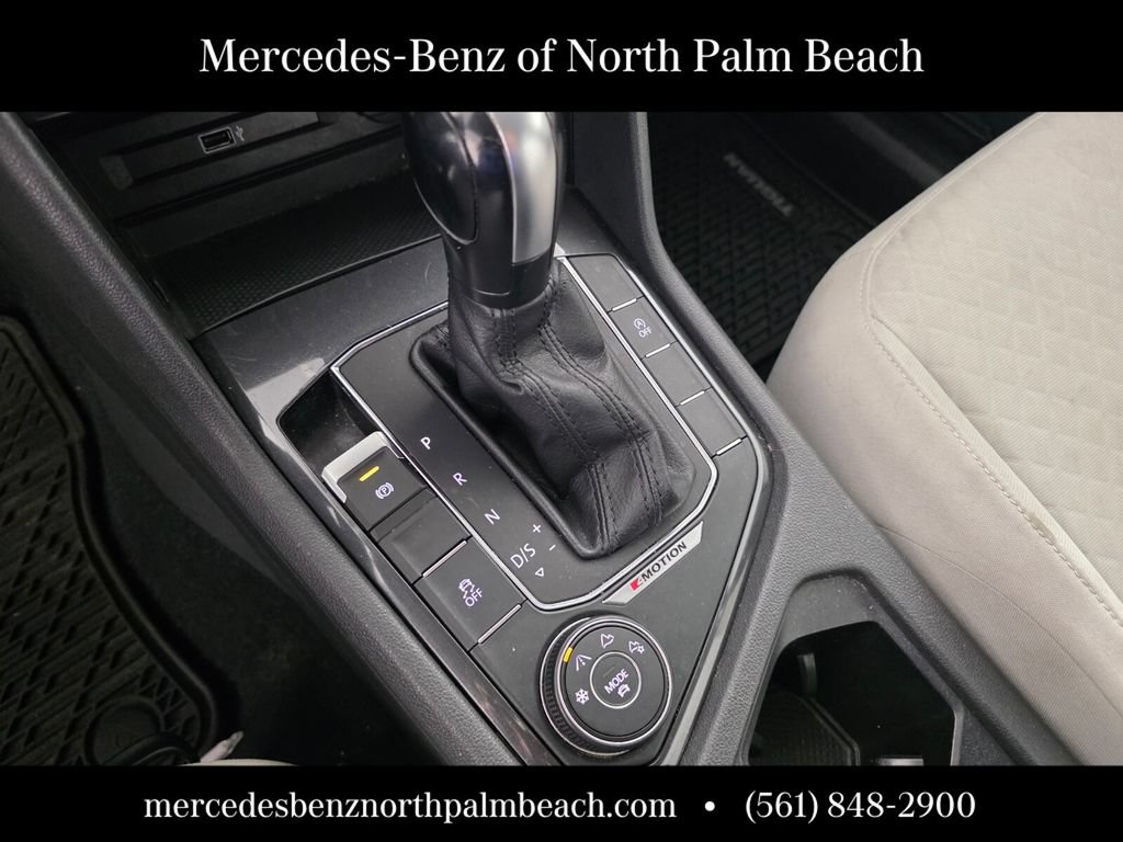 Used 2018 Volkswagen Tiguan S AWD/4WD image 19