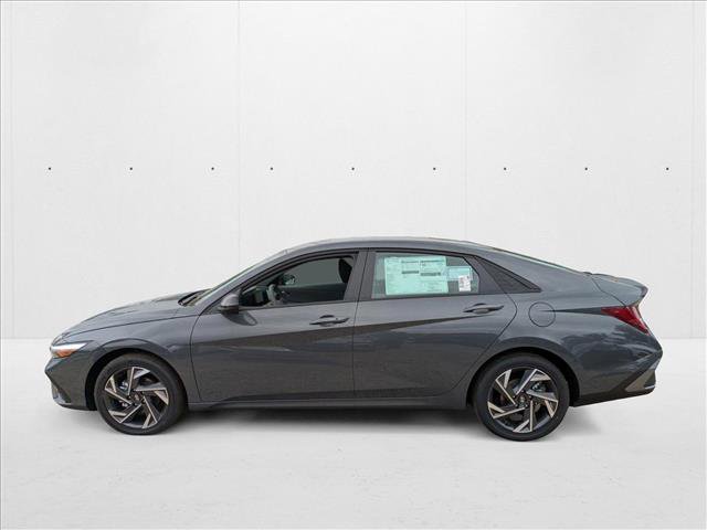 New 2025 Hyundai Elantra SEL image 5
