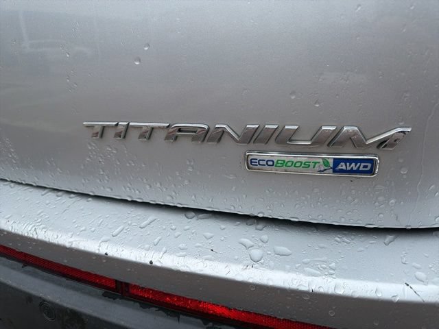 Used 2018 Ford Edge Titanium AWD/4WD image 33