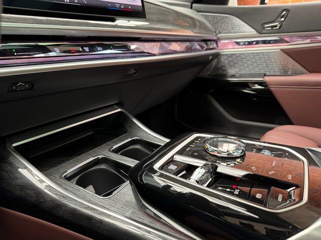Used 2026 BMW 740i xDrive w/ Executive Package image 19