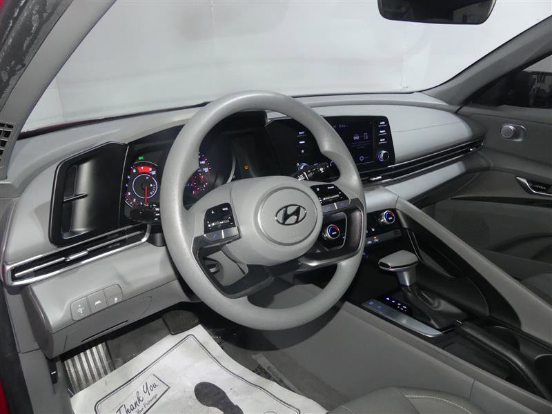 Used 2022 Hyundai Elantra SEL FWD image 22