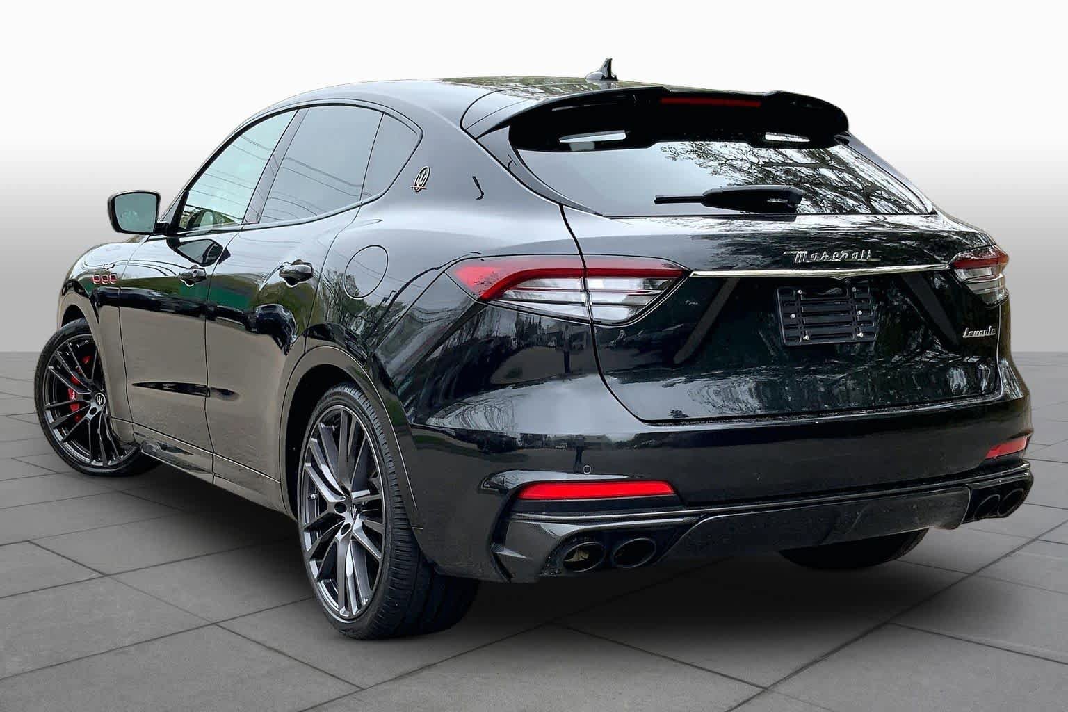 Used 2021 Maserati Levante Trofeo AWD/4WD image 12