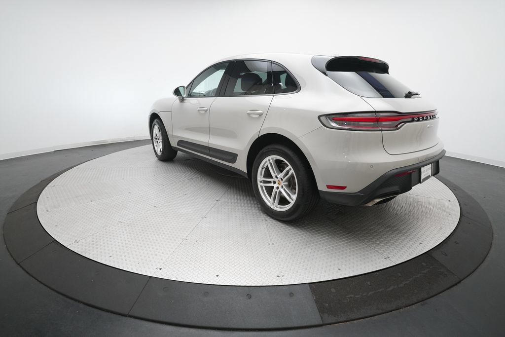 Certified 2023 Porsche Macan AWD/4WD image 36