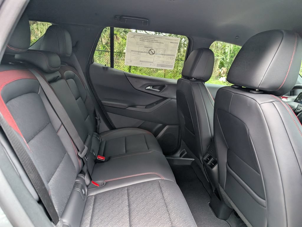 New 2027 Chevrolet Equinox RS w/ Safety and Technology Package FWD image 18