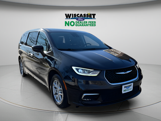 Used 2024 Chrysler Pacifica Touring-L FWD image 1