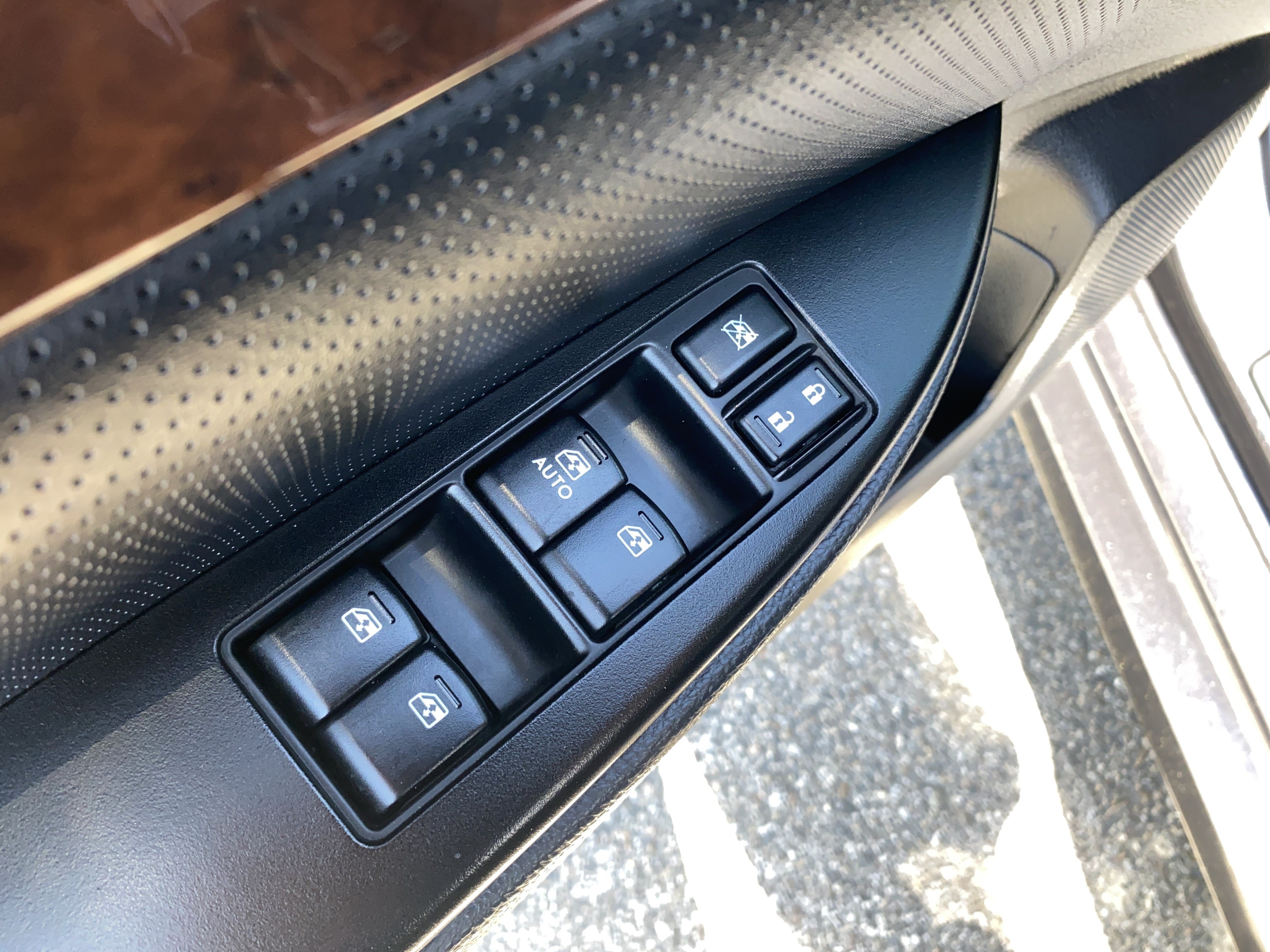 Used 2013 Subaru Legacy 2.5i Limited AWD/4WD image 18