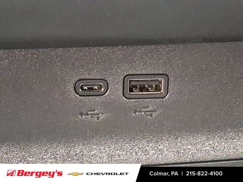New 2026 Chevrolet Equinox RS w/ Safety and Technology Package FWD image 20