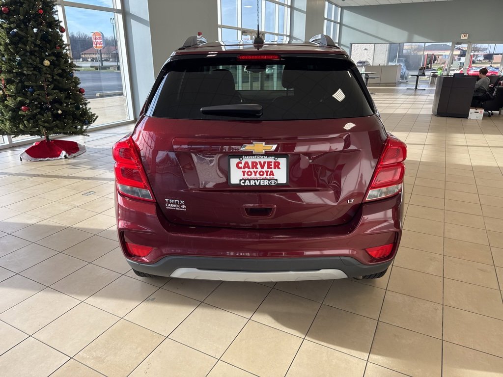 Used 2017 Chevrolet Trax LT w/ LT Convenience Package image 8