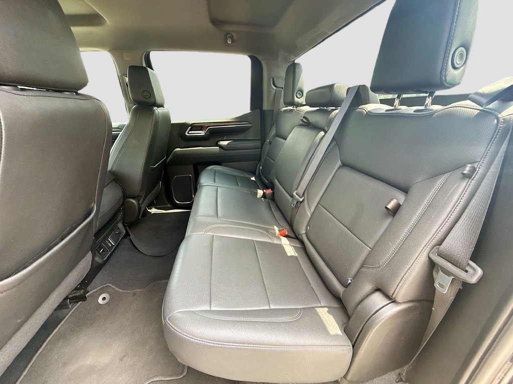 Used 2024 GMC Sierra 1500 SLT RWD image 24